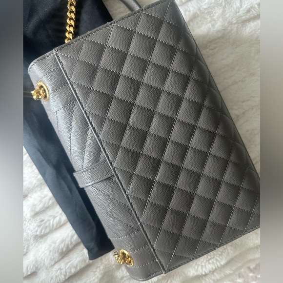 Yves Saint Laurent Gray Quilted Leather Chain Bag - Picture 3 of 16